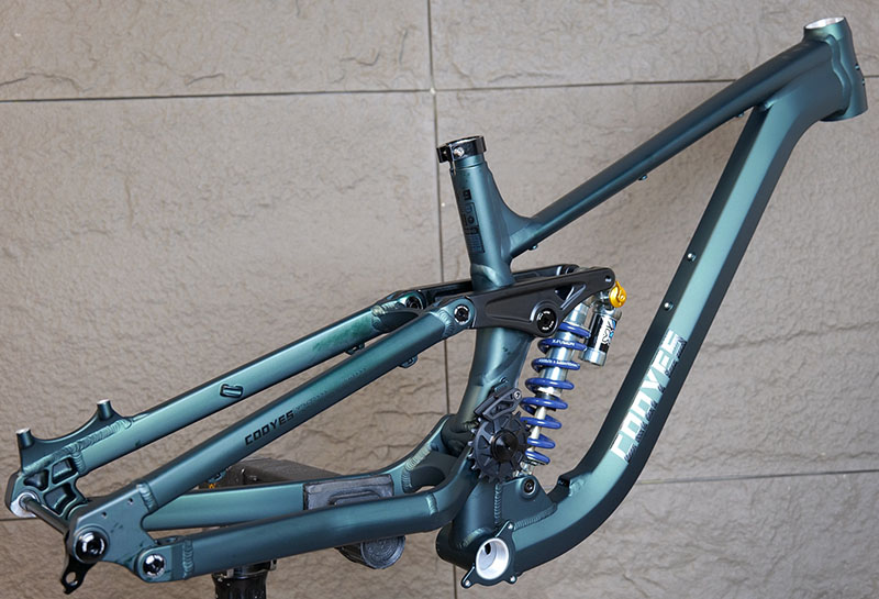 Full Suspension Aluminium Fiet - Mountain Biking Uk recensie en prijs