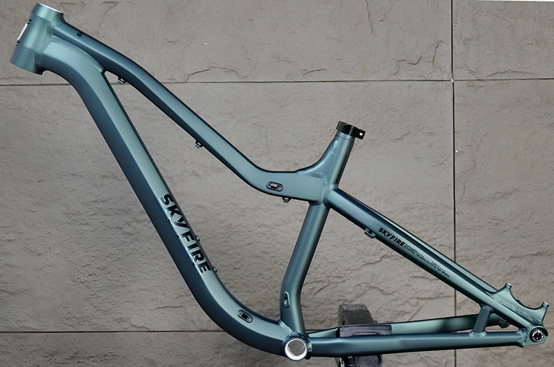 Racetrack aluminium fietsframe - Mountain Biking Uk recensie en prijs